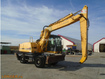 Excavator pe roţi Furukawa W735LS: Foto 1