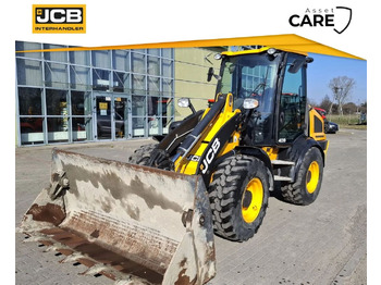 Excavator pe roţi JCB 409