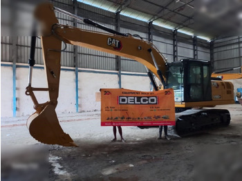 Excavator pe şenile CATERPILLAR 320D3