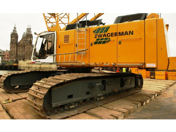 Macara pe senile LIEBHERR HS 885 HD