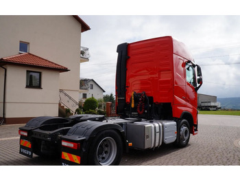 Cap tractor Volvo FH 4 EURO 6 GLOBETROTTER NISKI PRZEBIEG PEŁEN SERWIS: Foto 4