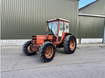 Tractor agricol RENAULT