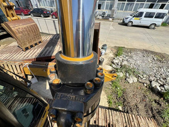 Excavator pe şenile CAT 323GC: Foto 4