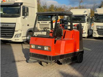 Măturătoare stradală HAKO