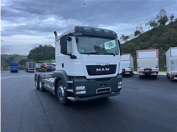 : fotografie din antet