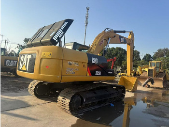 Excavator pe şenile CATERPILLAR 325D