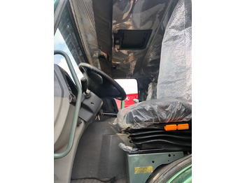 Cap tractor HOWO 420: Foto 4