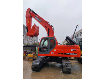 Excavator pe şenile DOOSAN DX225LCA