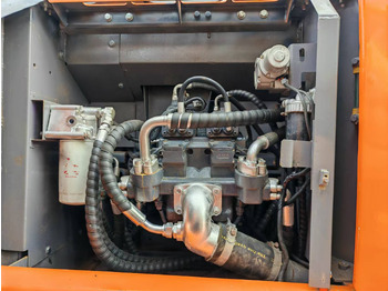 Excavator pe şenile HITACHI ZX200: Foto 5