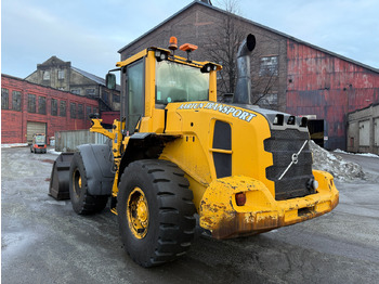 Încărcător frontal pe pneuri Volvo L70G: Foto 3