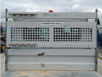 Autoutilitară basculantă IVECO Daily 35C14: Foto 4 Autoutilitară basculantă IVECO Daily 35C14: Foto 4