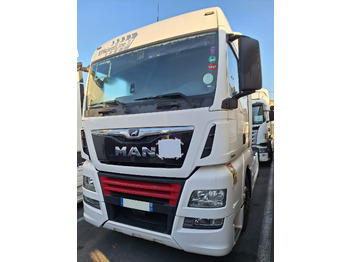 Cap tractor MAN TGX 18.460