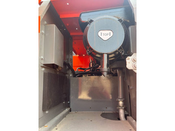 Excavator pe şenile Hitachi ZX 210: Foto 2