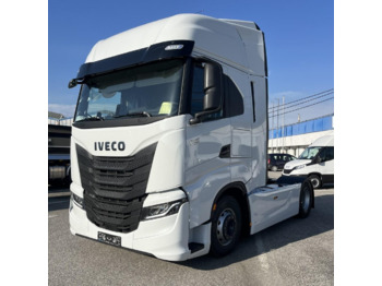 Cap tractor IVECO S-WAY