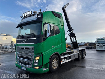 Camion cu cârlig VOLVO FH16 750
