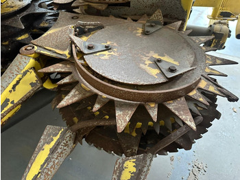 Combină de Recoltat Furaj Kemper 390 CORN HEADER | 12 ROW | FRONT WHEEL: Foto 5 Combină de Recoltat Furaj Kemper 390 CORN HEADER | 12 ROW | FRONT WHEEL: Foto 5