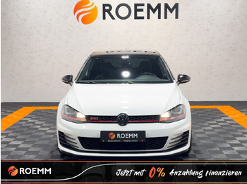 Berlină/ Sedan VOLKSWAGEN