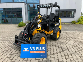 Încărcător frontal pe pneuri JCB 403 AGRI