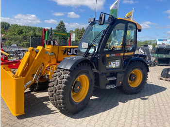 Stivuitor telescopic JCB