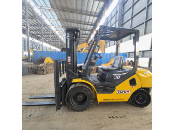 Stivuitor diesel Komatsu FD30 Forklift: Foto 5