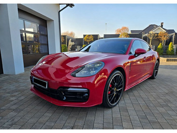 Berlină/ Sedan PORSCHE