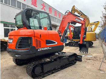 Excavator pe şenile DOOSAN DX60