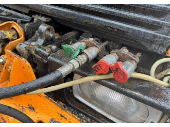 Leasing de Inna Inny Unimog 1400 4X4 Kosiarka bijakowa teleskopowa Inna Inny Unimog 1400 4X4 Kosiarka bijakowa teleskopowa: Foto 5 Leasing de Inna Inny Unimog 1400 4X4 Kosiarka bijakowa teleskopowa Inna Inny Unimog 1400 4X4 Kosiarka bijakowa teleskopowa: Foto 5