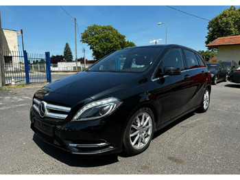 Automobil MERCEDES-BENZ