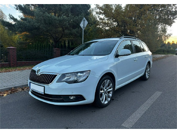 Mașină break ŠKODA