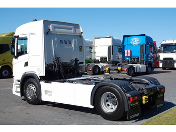 Leasing de  Scania R 450 / RETARDER / NISKA KABINA /  HYDRAULIKA / Scania R 450 / RETARDER / NISKA KABINA /  HYDRAULIKA /: Foto 4 Leasing de  Scania R 450 / RETARDER / NISKA KABINA /  HYDRAULIKA / Scania R 450 / RETARDER / NISKA KABINA /  HYDRAULIKA /: Foto 4