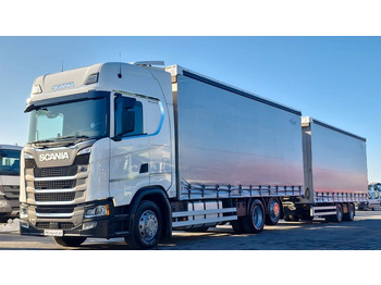 Camion cu prelată SCANIA S 450