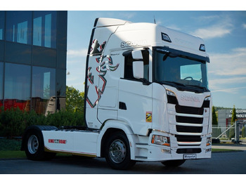 Cap tractor SCANIA S 500
