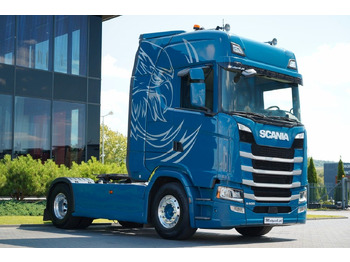 Cap tractor SCANIA S 500