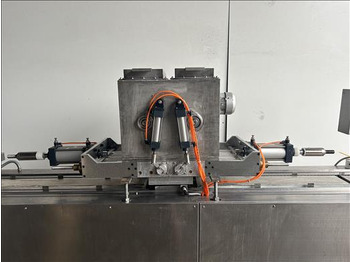 Utilaj pentru industria alimentara Loypack QJJ150 One shot chocolate depositor: Foto 5 Utilaj pentru industria alimentara Loypack QJJ150 One shot chocolate depositor: Foto 5