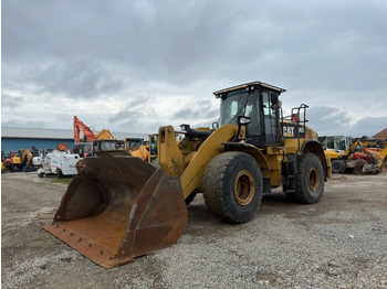 Încărcător frontal pe pneuri CATERPILLAR 962K