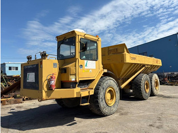 Camion articulat CATERPILLAR