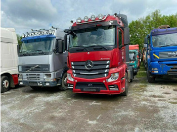 Cap tractor MERCEDES-BENZ Actros 1842
