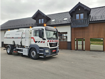 Măturătoare stradală BUCHER