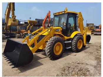 Buldoexcavator JCB 4CX