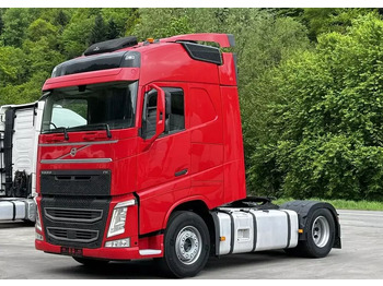 Cap tractor VOLVO FH
