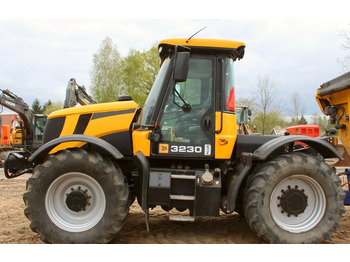 Tractor agricol JCB