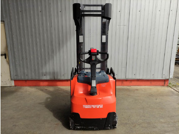 Transpalet la mare înălţime BT SWE160L: Foto 4 Transpalet la mare înălţime BT SWE160L: Foto 4