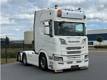 Cap tractor SCANIA R 580