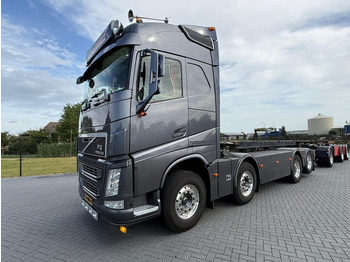 Camion cu sistem de cablu VOLVO FH13 500