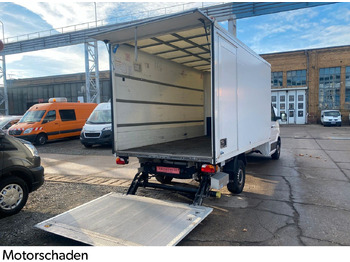 Autoutilitară box VOLKSWAGEN Crafter 35