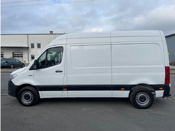 Dubă, Autoutilitară electrică Mercedes-Benz eSprinter L2H2 Kastenwagen/47KW/AC/Kamera: Foto 4 Dubă, Autoutilitară electrică Mercedes-Benz eSprinter L2H2 Kastenwagen/47KW/AC/Kamera: Foto 4