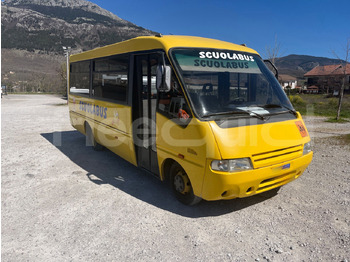 Autobuz școlar IVECO