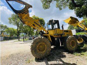 Încărcător frontal pe pneuri KOMATSU WA320