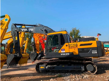 Excavator pe şenile VOLVO EC210
