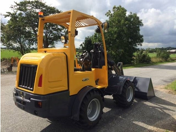 Încărcător articulat Eurotrac W12: Foto 3